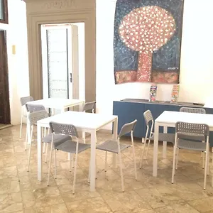 hostelciompi.it-tuscanyhotel.com/